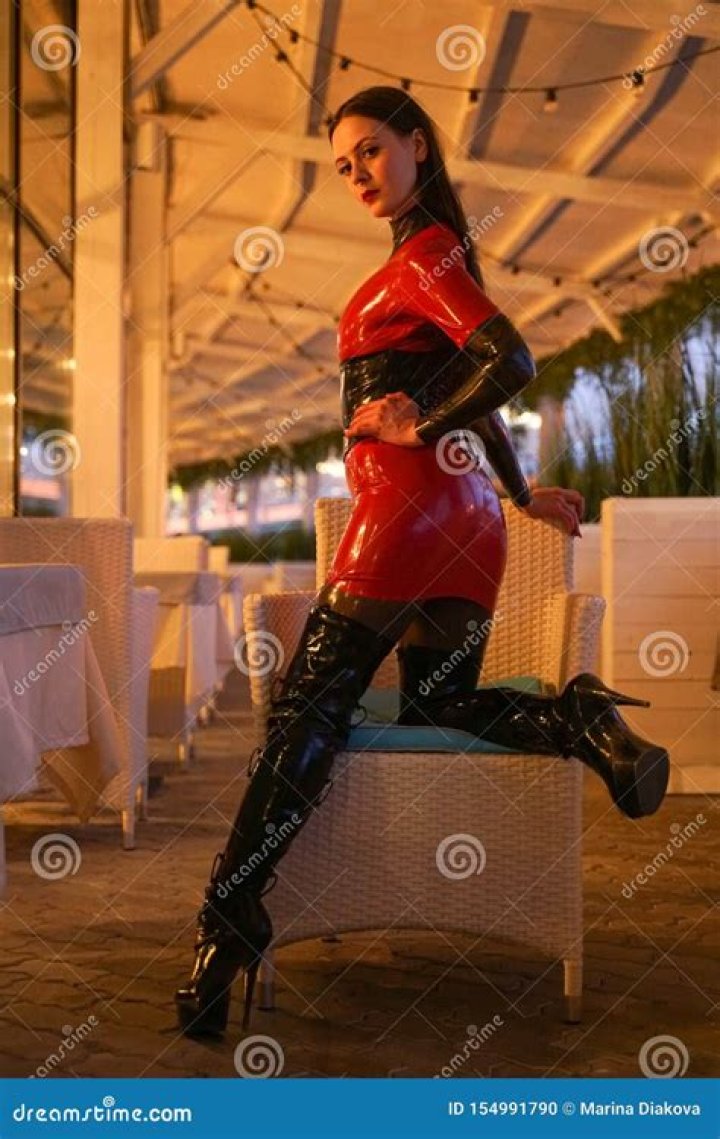 Exhibitionism Archives - Dikgames